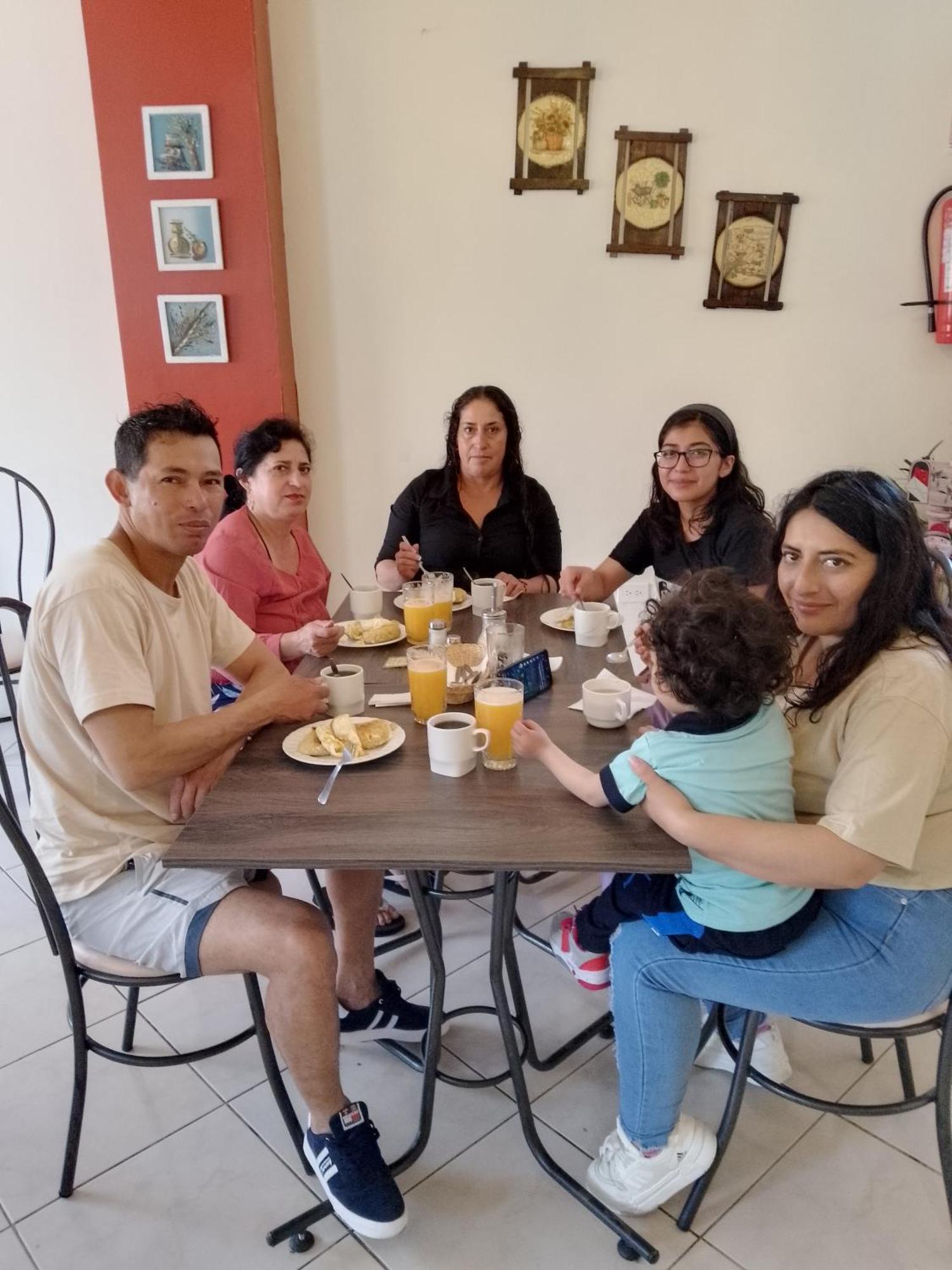 Hostal Amazonia y sol Baños Zewnętrze zdjęcie